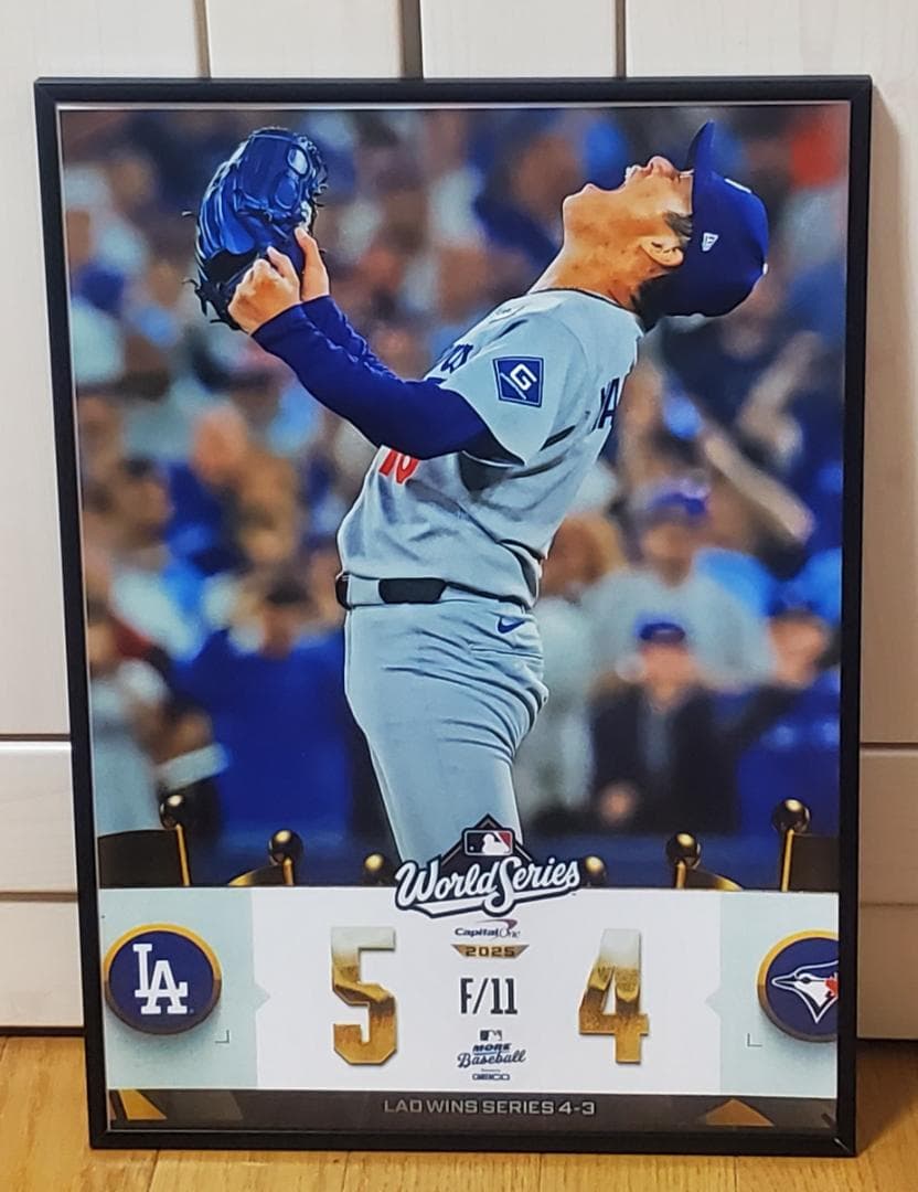 1111ドジャース山本由伸 MLB ！A3ポスターフレーム付き③セット