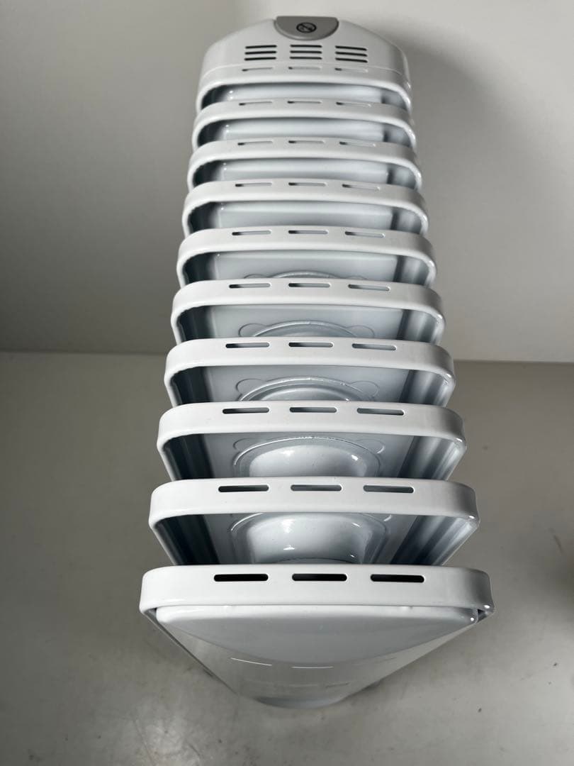 美品　デロンギ　RHJ35M1015-LG オイルヒーター