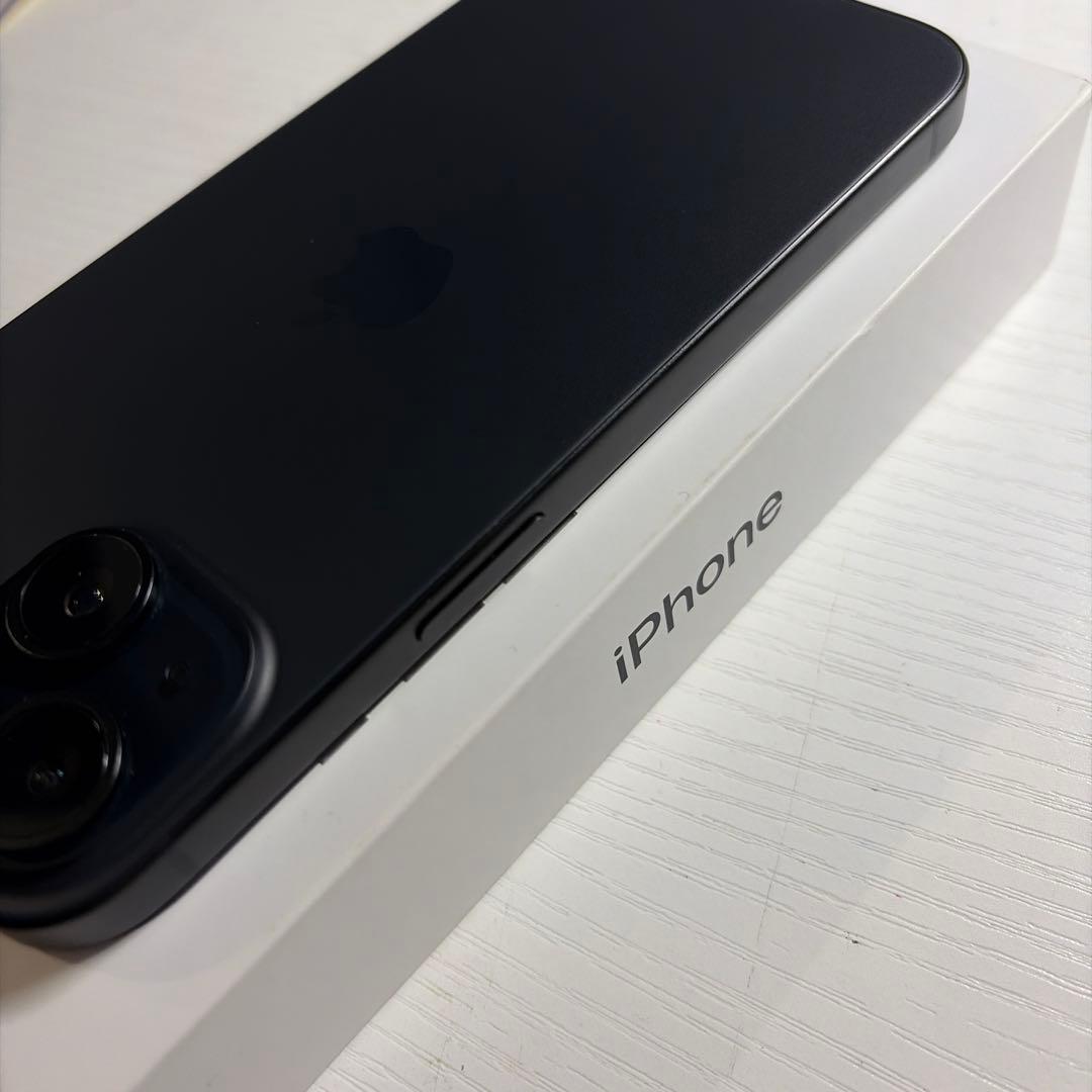 ジャビくん iPhone15 128GB ブラック SIMフリー 極美品