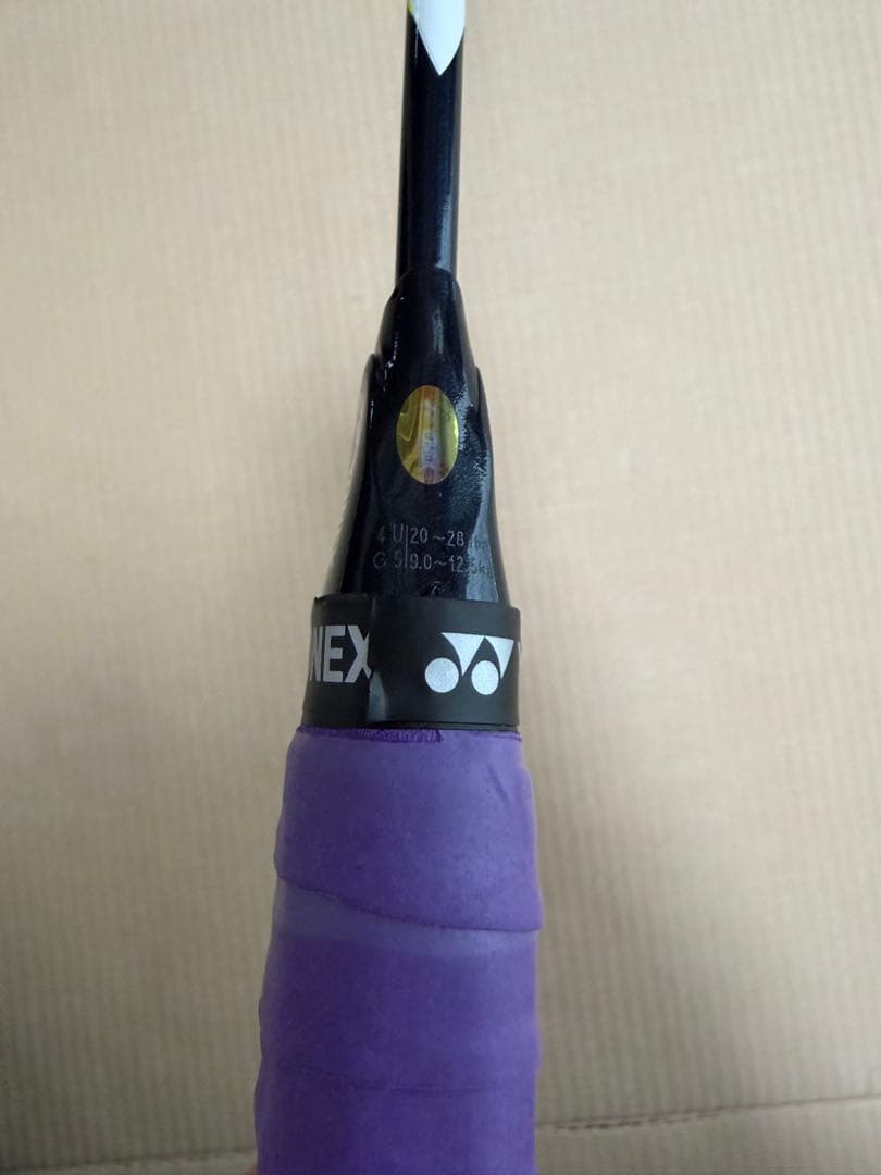 YONEX アストロクス99PRO 4UG5 バドミントンラケット