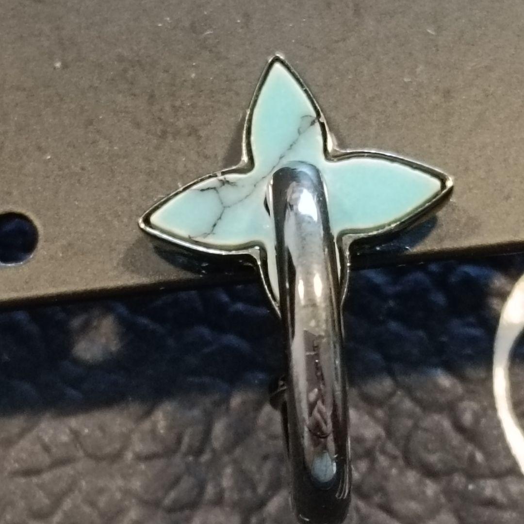 ルイヴィトン ブックル LVロゴ イニシャル 片耳ピアス