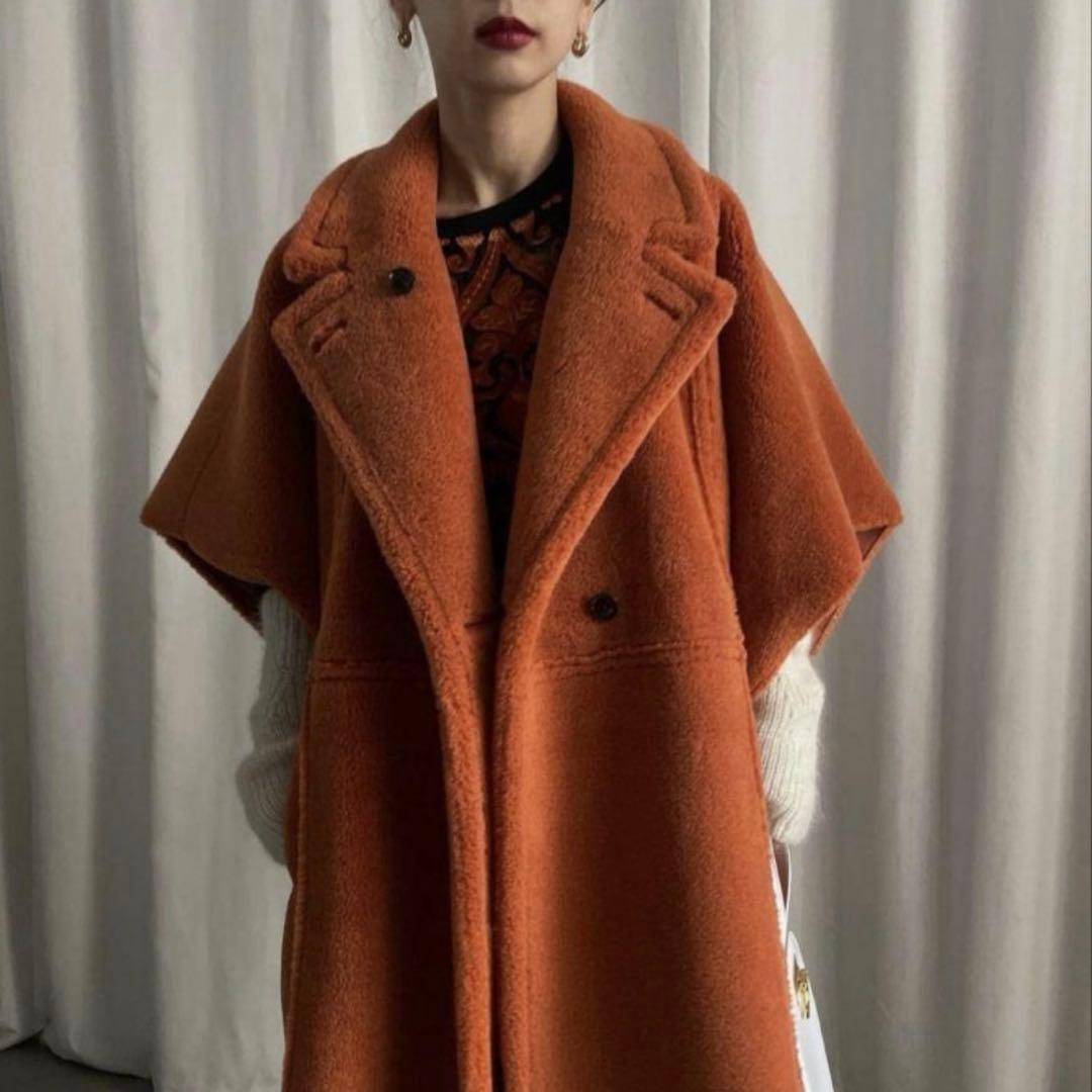 Ameri　REVERSIBLE BOA PONCHO COAT