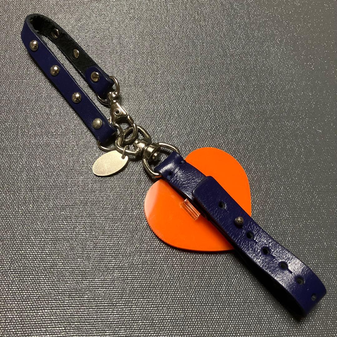 ヴィヴィアン・ウエストウッド ハート スタッズ グローブホルダー チャーム