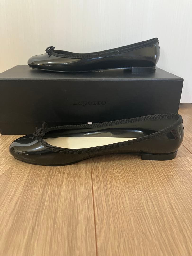 お値下げ★【新品】Repetto ブラック エナメル バレエシューズ37箱タグ付
