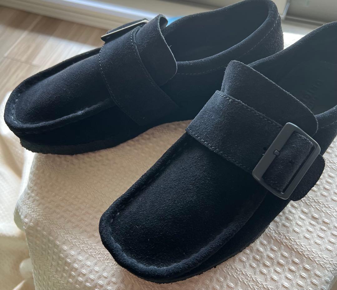 バックル付き黒モカシン