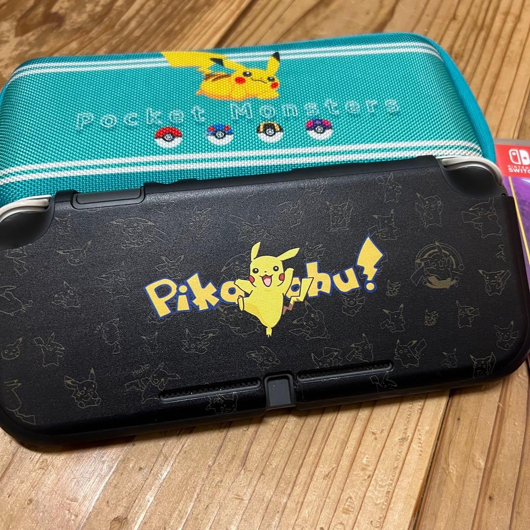 Nintendo Switch Lite ポケモンケース付き