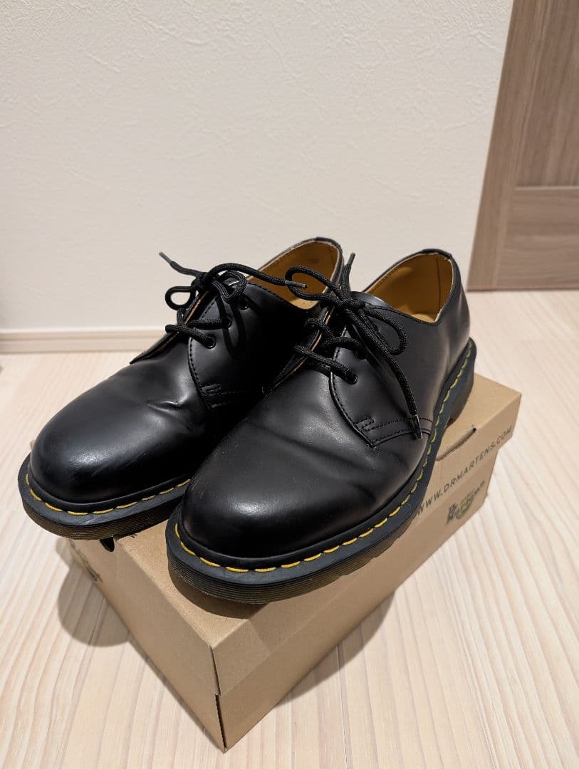 Dr. Martens 3ホール ブラックレザー レースアップシューズ ブーツ
