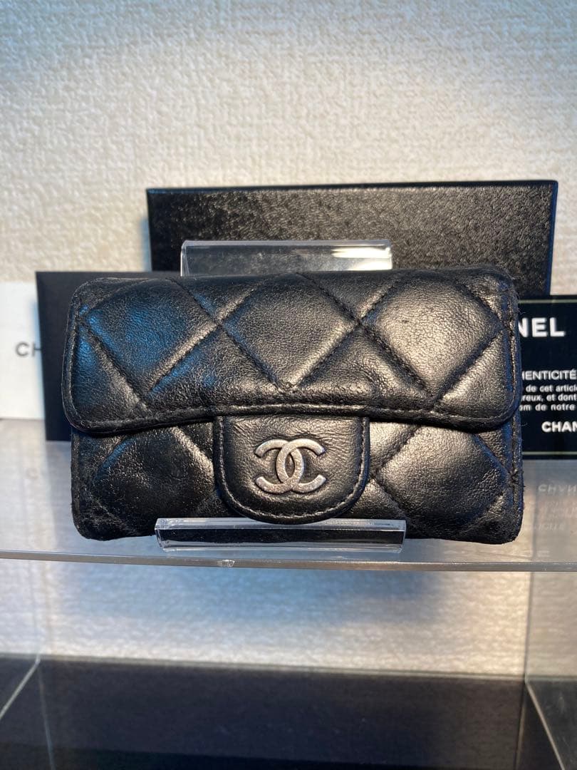 ［正規品］CHANELマトラッセ6連キーケース　シリアルシールあり