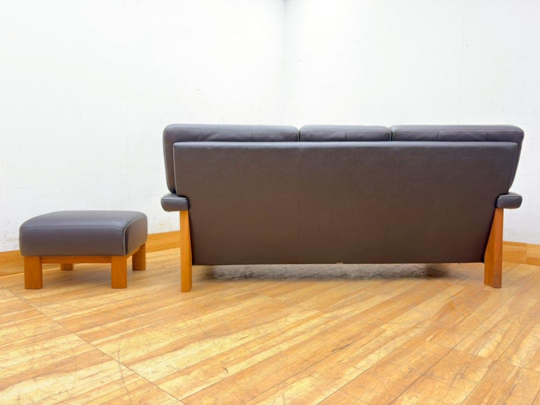 T7710☆展示品☆karimoku☆カリモク☆本革3人掛けソファ＆オットマン