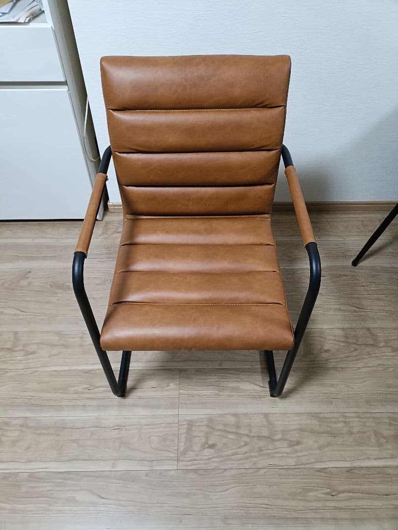 ￥8000✕２脚【美品】ダイニングチェア