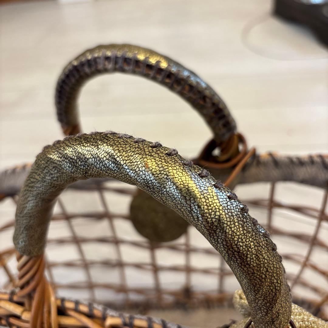 エバゴス　かごバッグ 透明素材 金色リボン付き