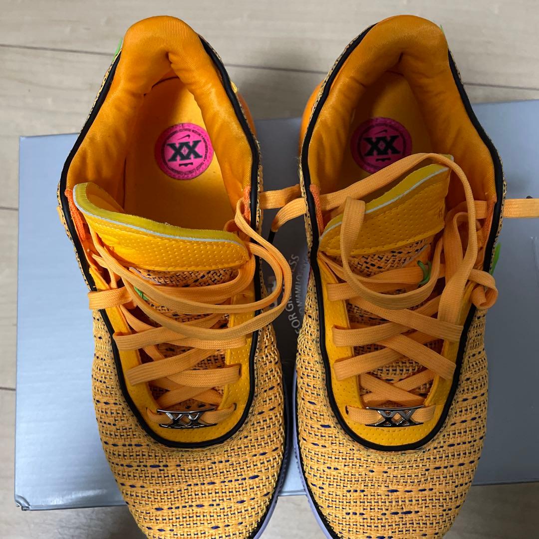 ナイキ バスケットボールシューズ オレンジ/イエローレブロン20