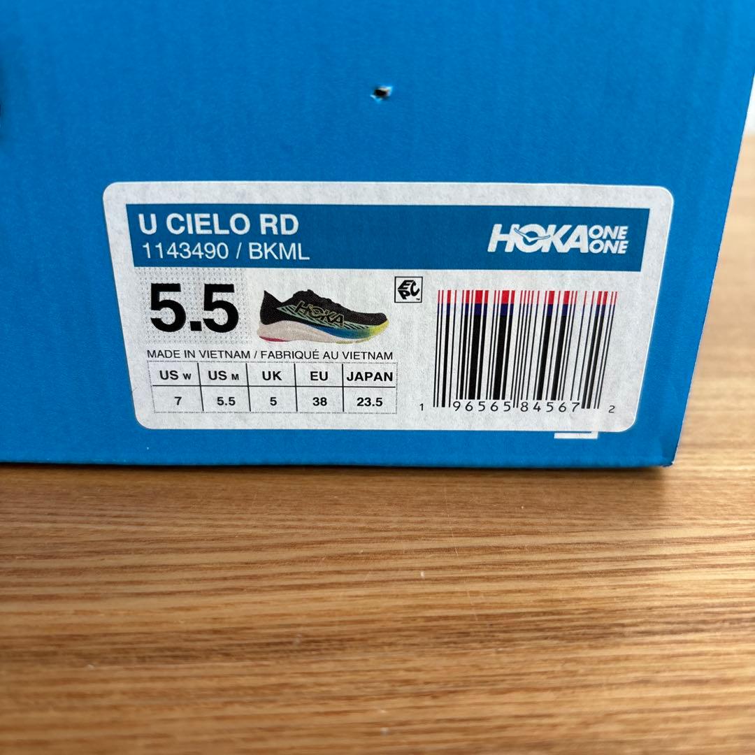 23.5　ホカ　HOKA ONEONE　ランニングシューズ　1143490