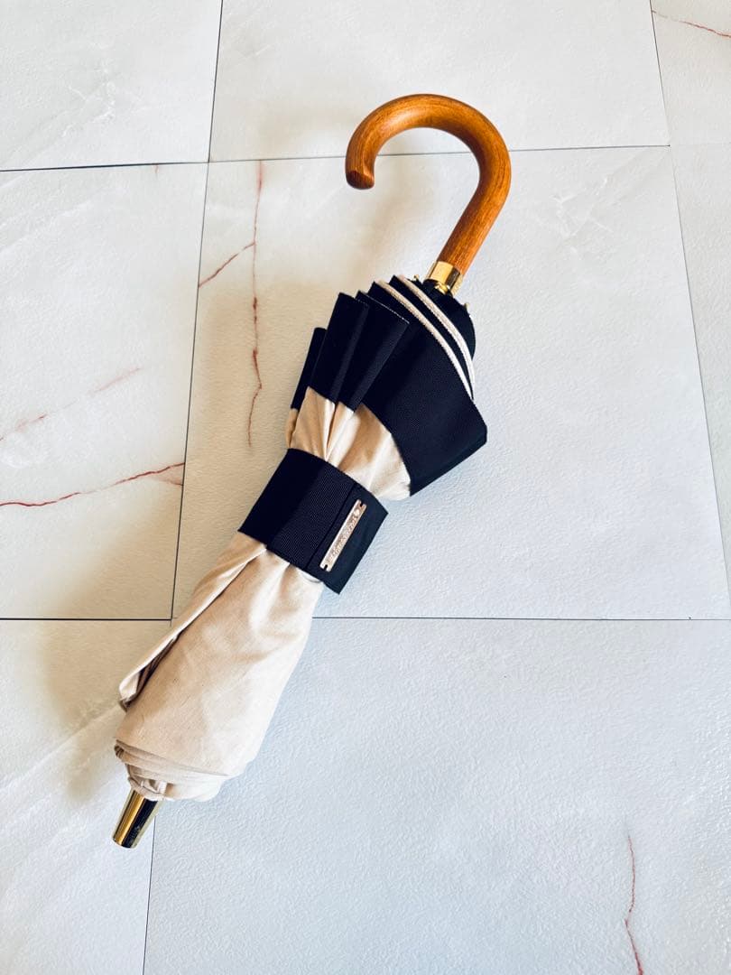 【美品】アシーナニューヨーク　折りたたみ日傘