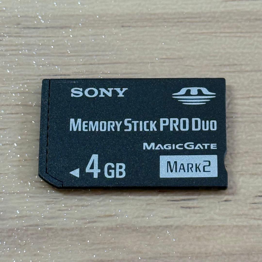 4-242 PSP-3000 ラディアント レッド