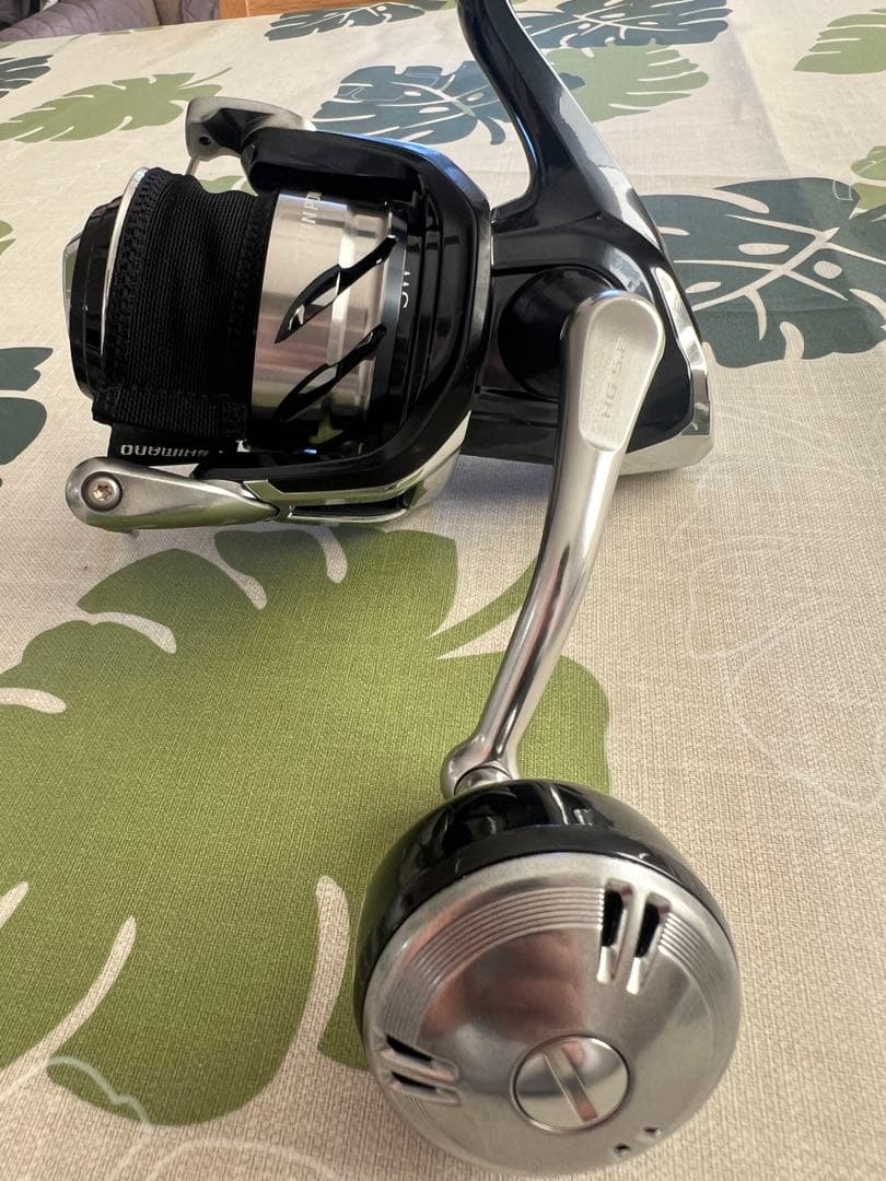 21ツインパワーSW8000HG スピニングリール