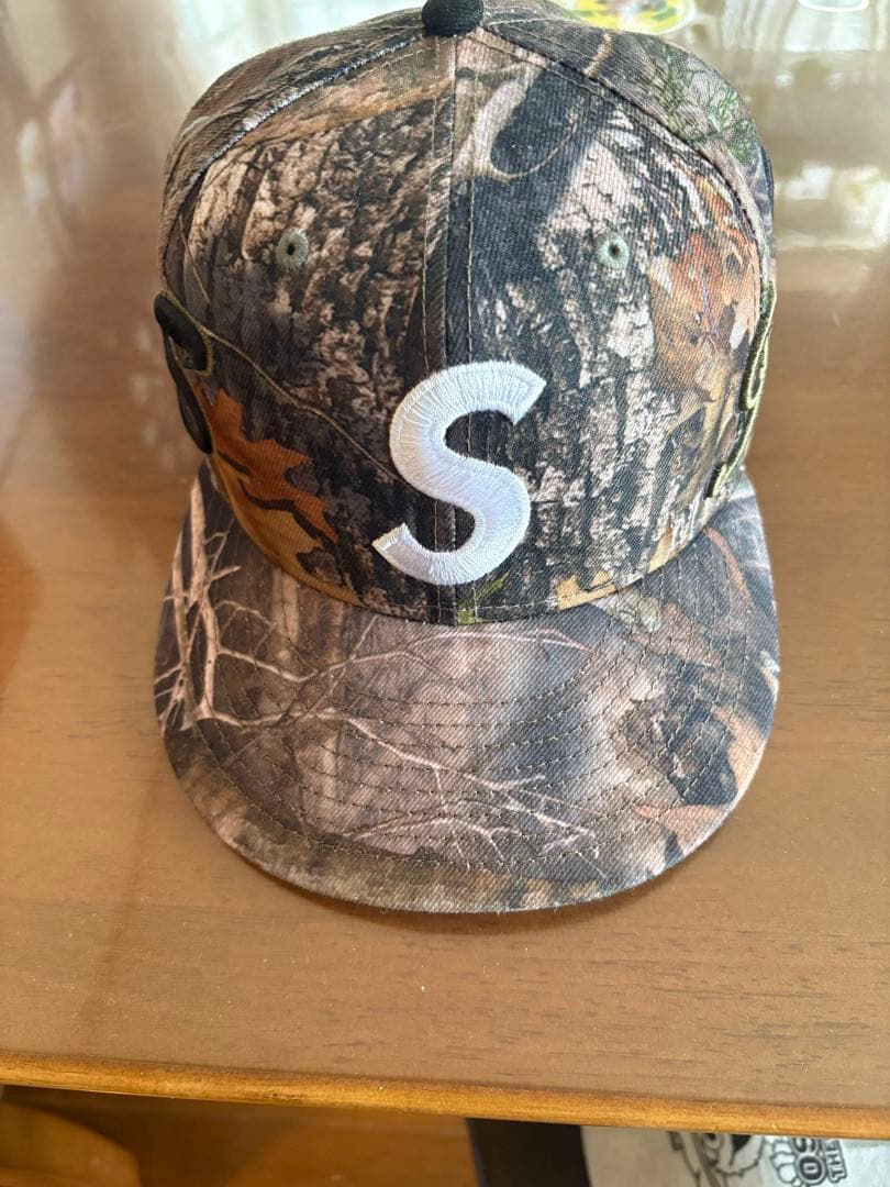ウェア Supreme Multi S Logo NewEra \