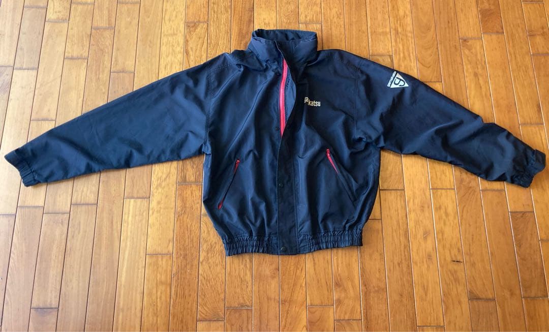 がまかつ。ウインドブレーカー？