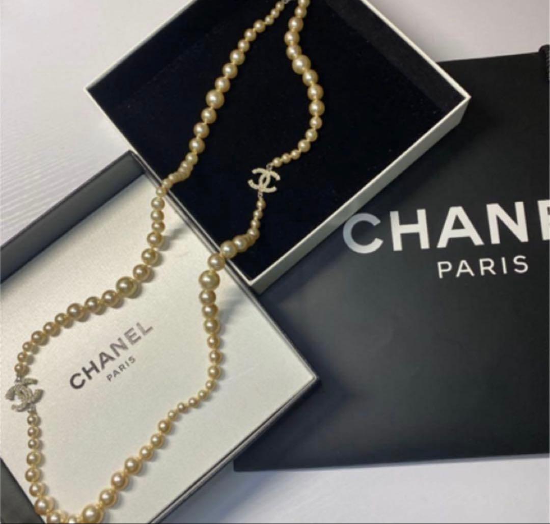 CHANELパールロングネックレス