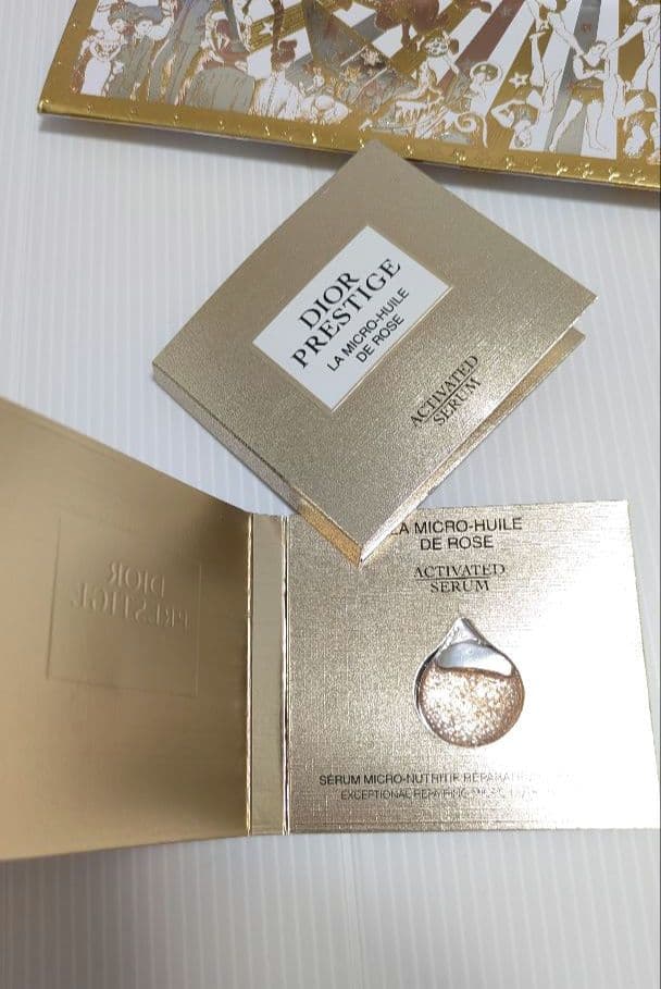 [新品]Dior クリスマスコフレ 2025 アイシャドウパレット