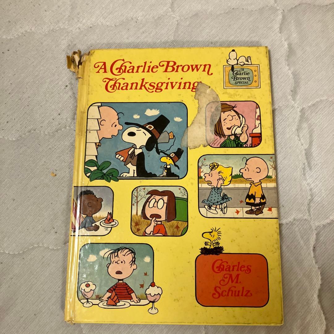 A Charlie Brown Thanksgiving/／洋書／／廃盤商品