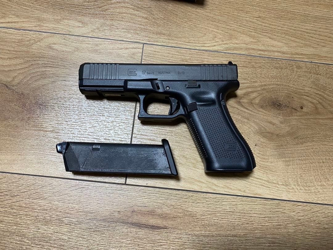 東京マルイ Glock 17 gen5 mos マイクロプロサイト付き