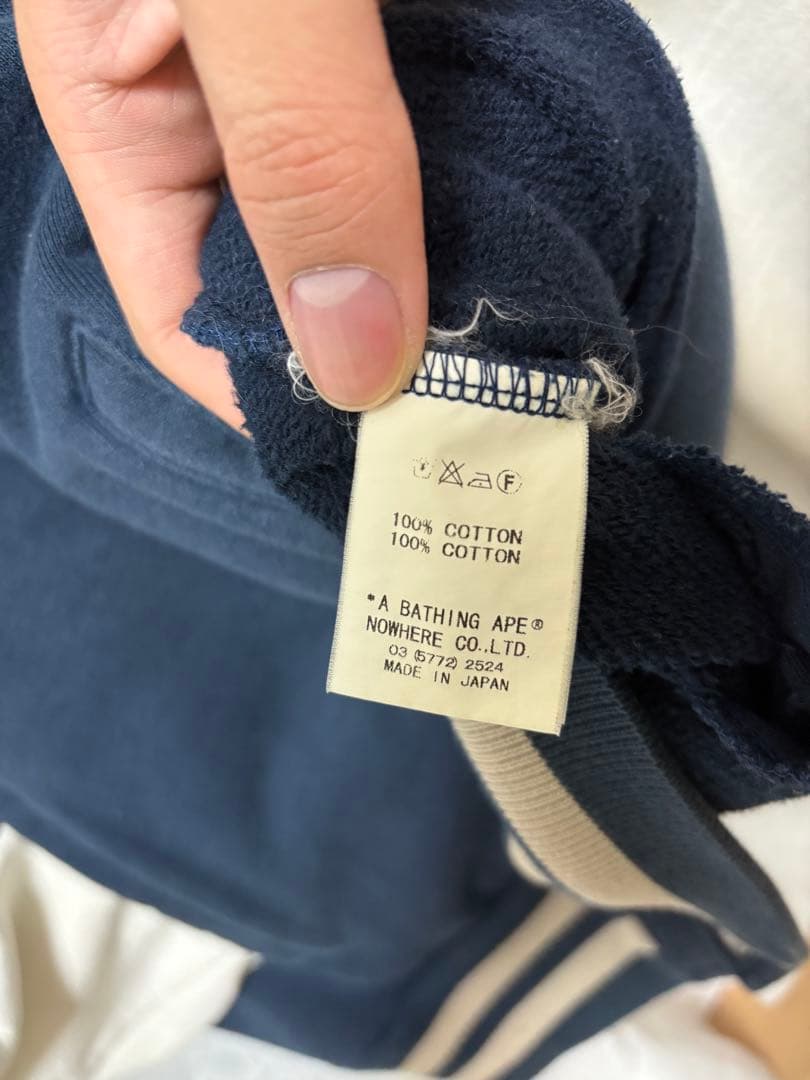 と*ち様 A BATHING APE スタジャン M