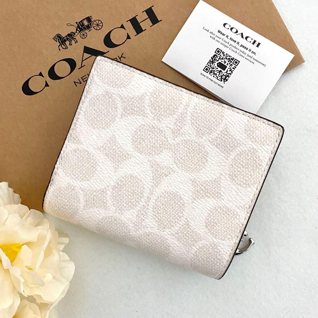 新品　正規品☆COACH コーチ　折り財布　 ホワイト　レザー　二つ折り財布