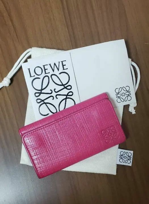 LOEWE ピンク キーケース 保存袋付き