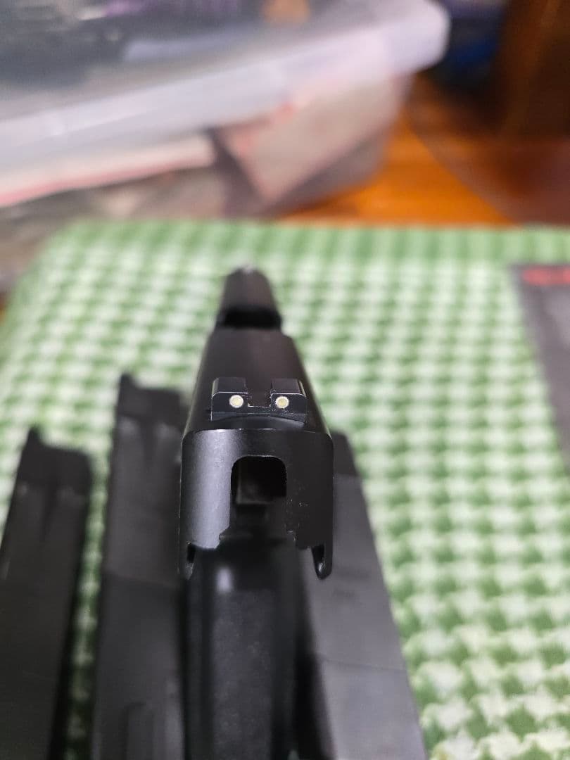 東京マルイ　シグザウエルP226 マガジン３本　ロングマガジン１本　サイト交換