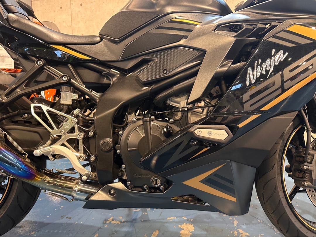 た*飯様 ZX-25R. BEET フルエキマフラー　最終値下げ