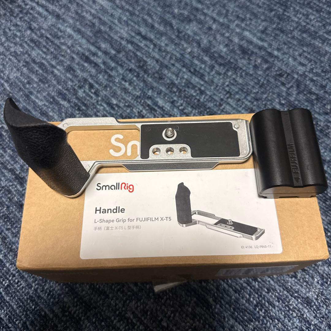 SmallRig FUJIFILM X-T5用L型グリップ+バッテリー3個