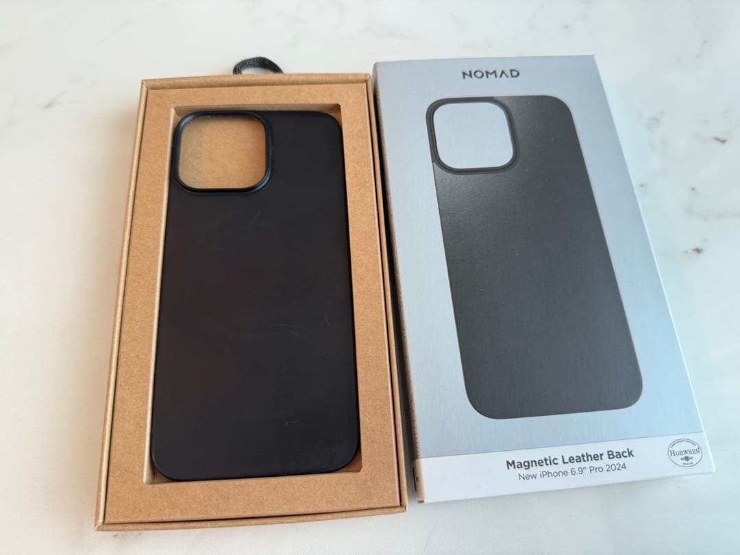 iPhoneアクセサリー NOMAD Magnetic Leather Back (16pro max)